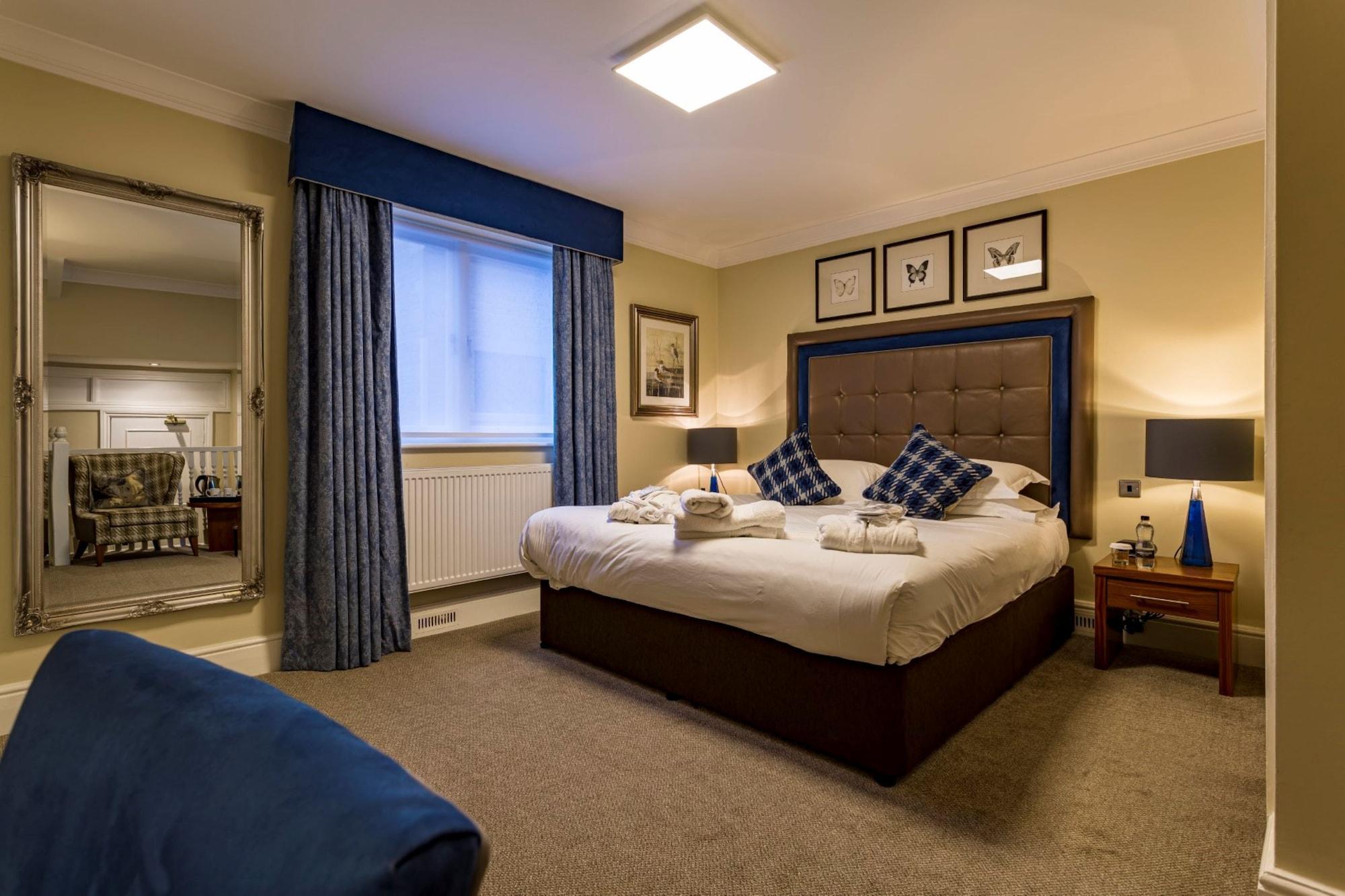 The Talbot Hotel, Oundle , Near Peterborough Exteriör bild