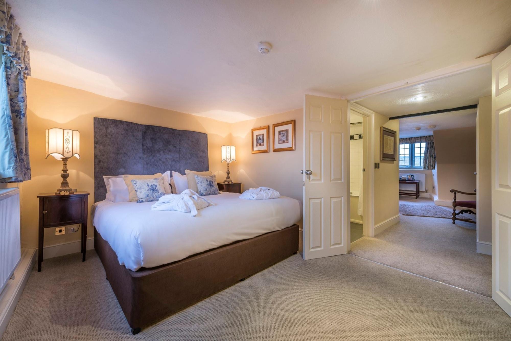 The Talbot Hotel, Oundle , Near Peterborough Exteriör bild