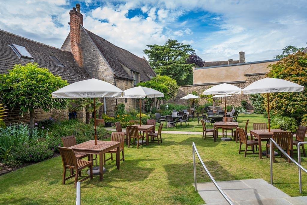 The Talbot Hotel, Oundle , Near Peterborough Exteriör bild